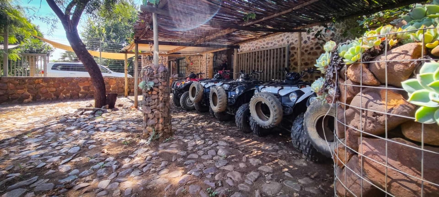 10 Bedroom Property for Sale in Skeerpoort North West